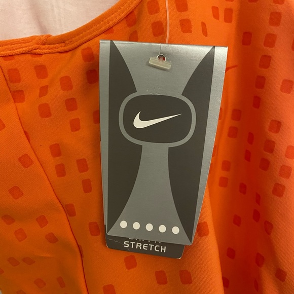 Nike Dri-Fit tank top size M, NWT - Picture 4 of 5